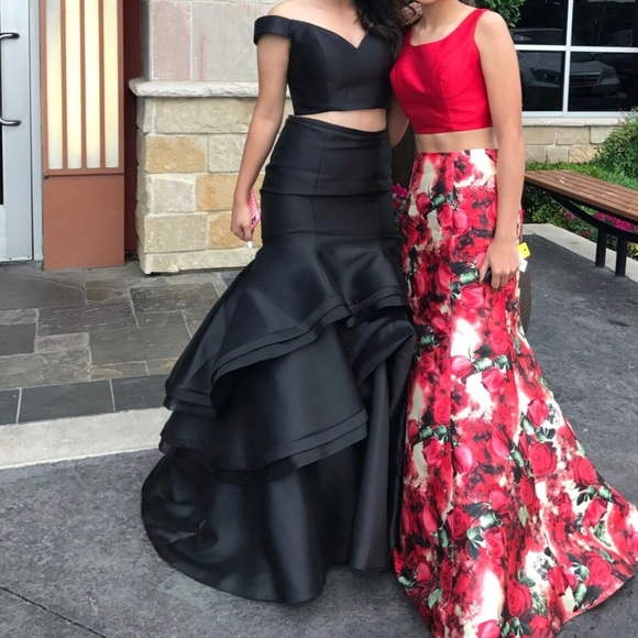 Jovani Size (6) Black Prom Dress - Picture 4 of 4